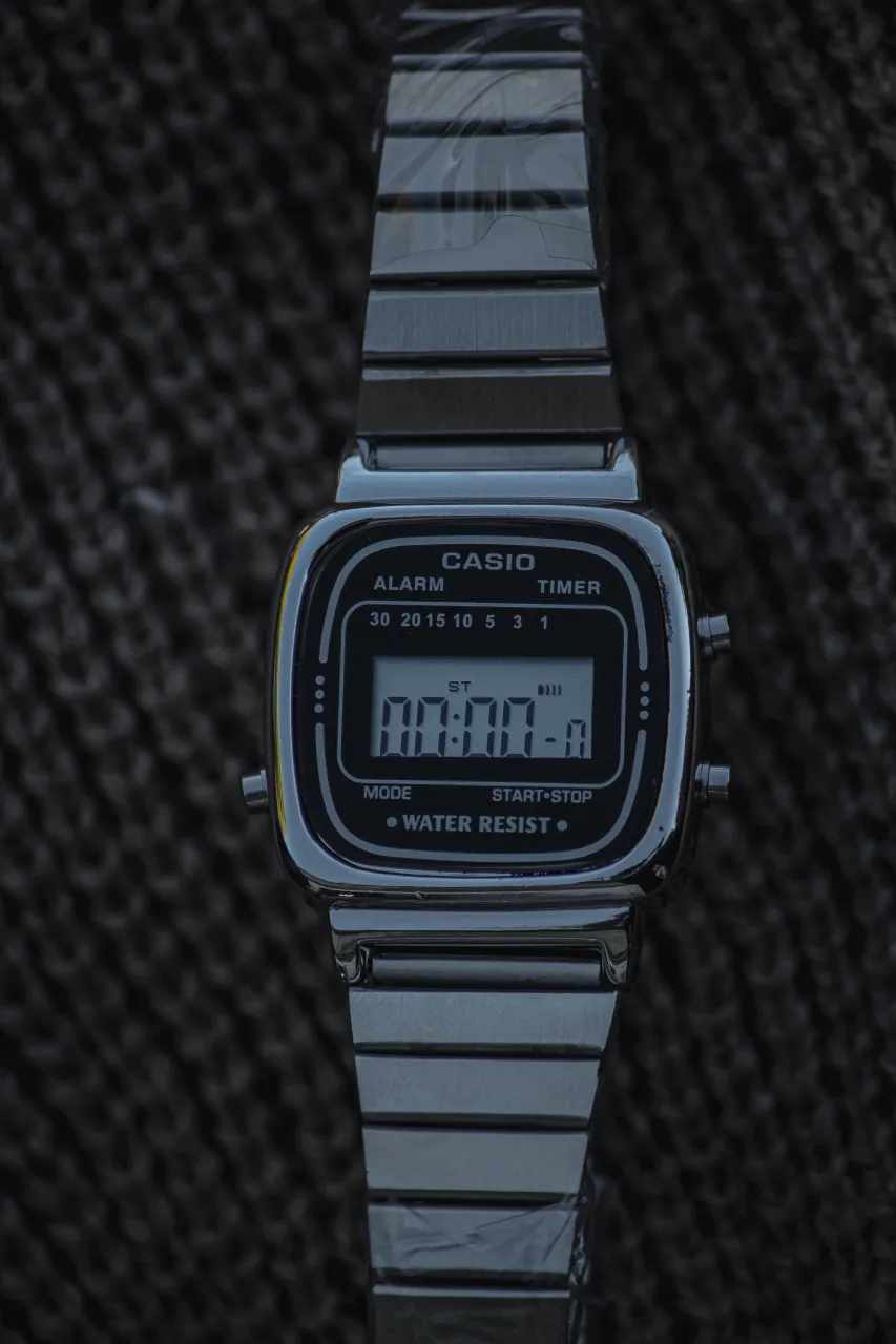 Reloj Casio miniatura 10