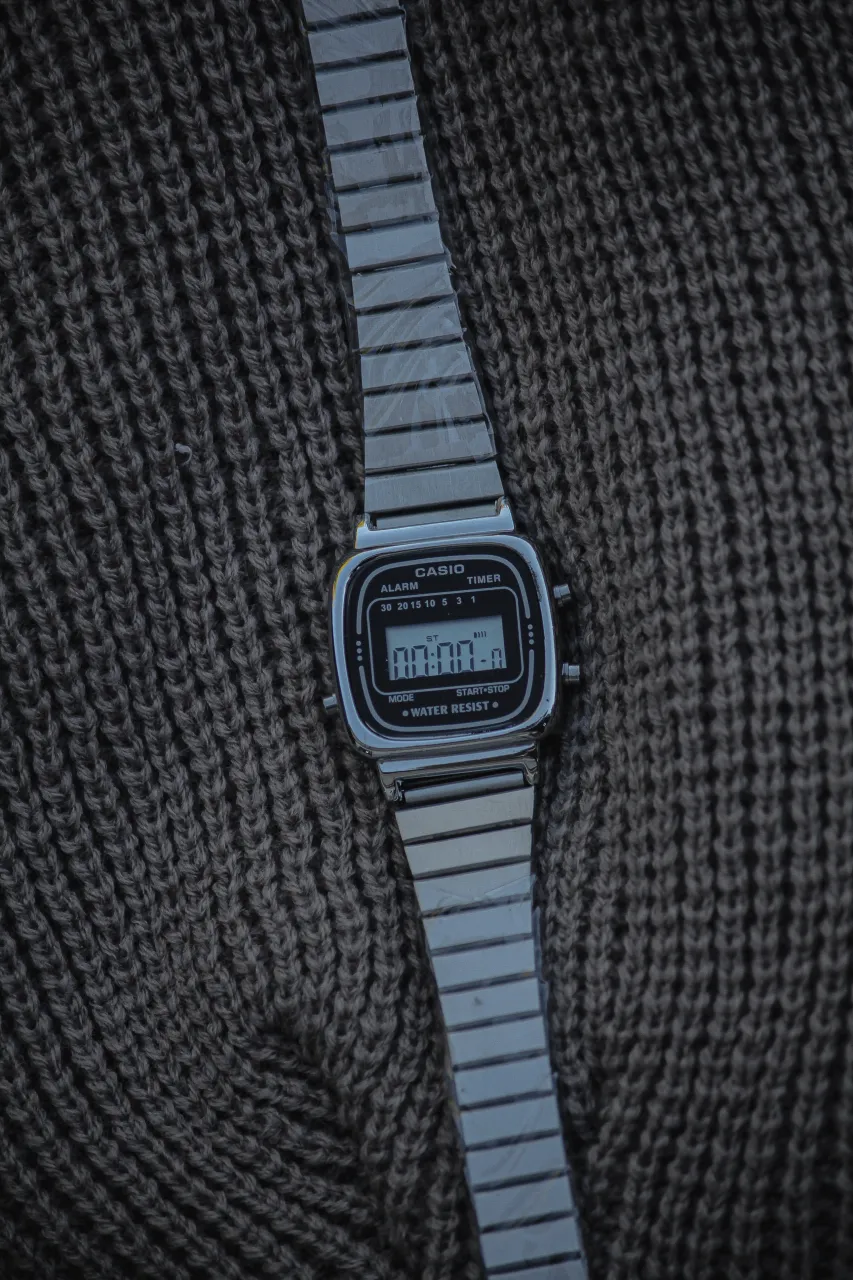 Reloj Casio miniatura 6