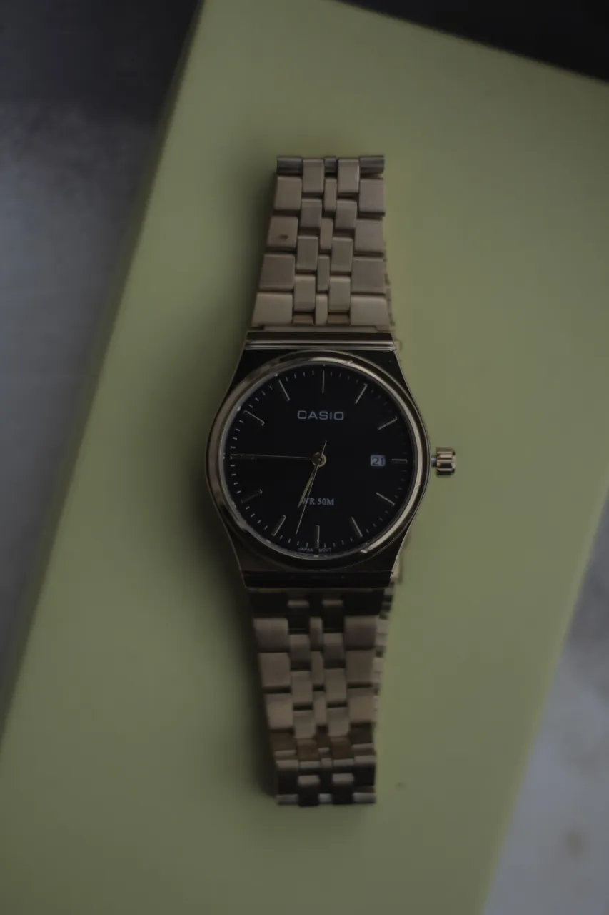 Reloj A ≠ - Vista 2