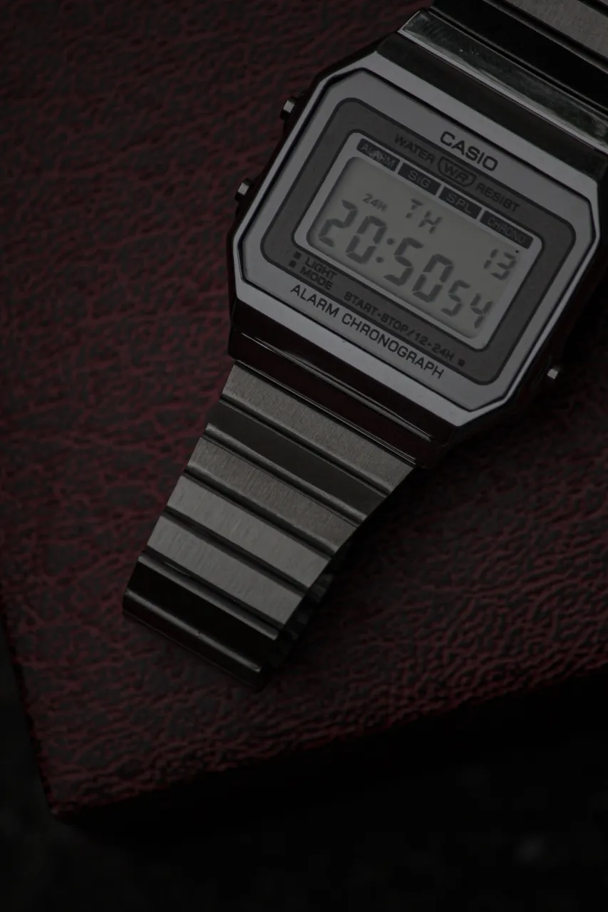 Reloj A ≠ - Vista 2