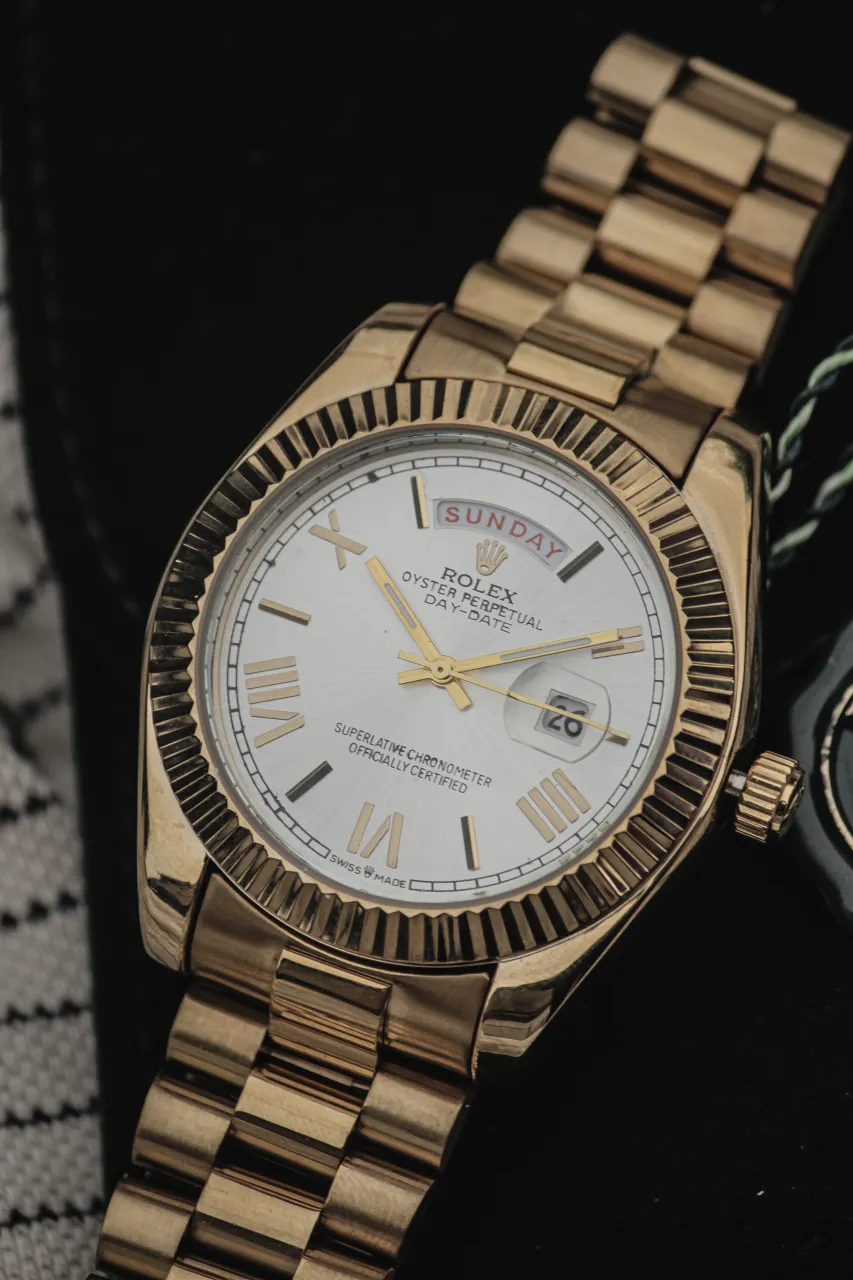 Reloj A ≠ - imagen 2