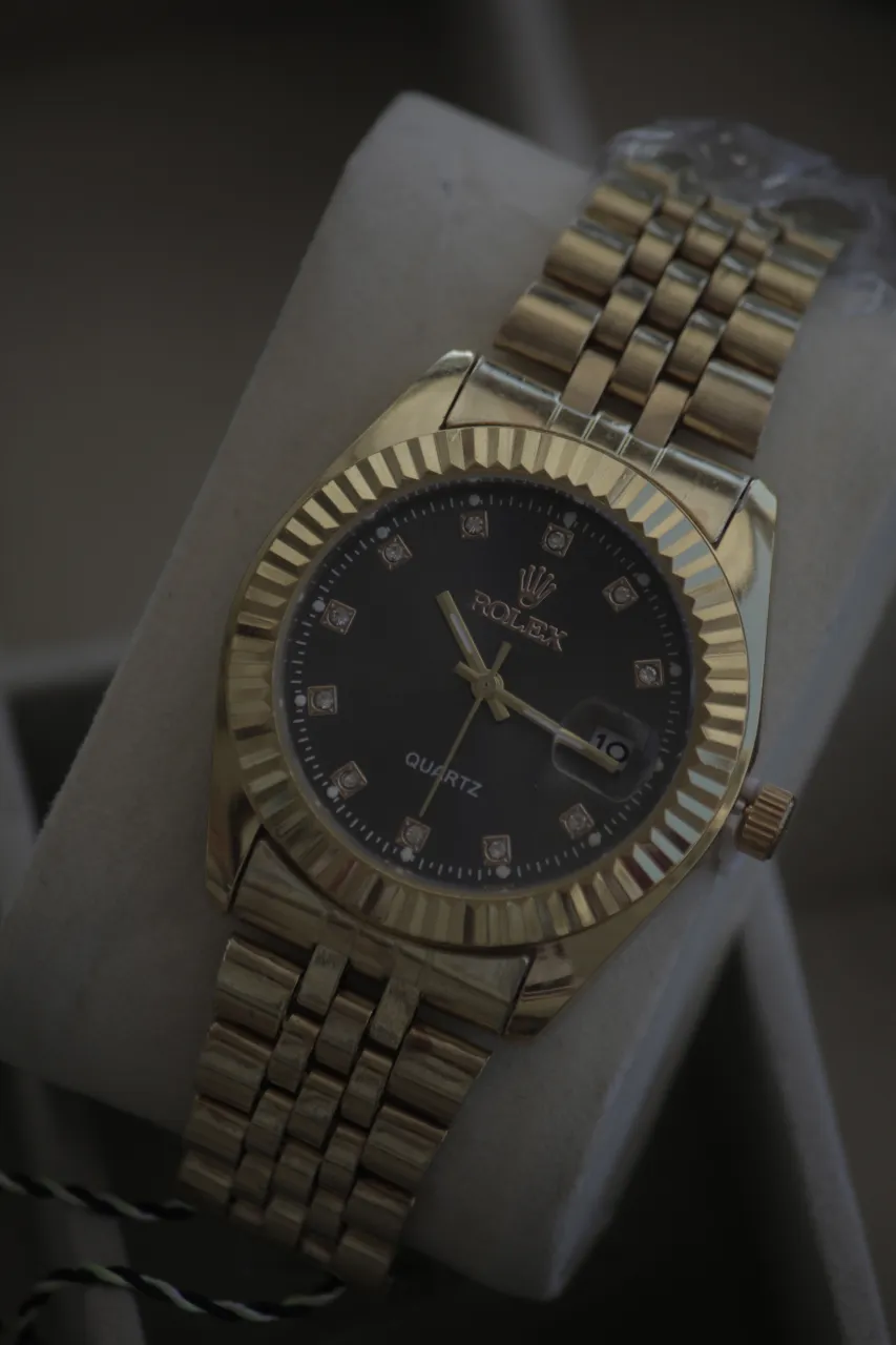 Reloj A ≠ - Vista 3