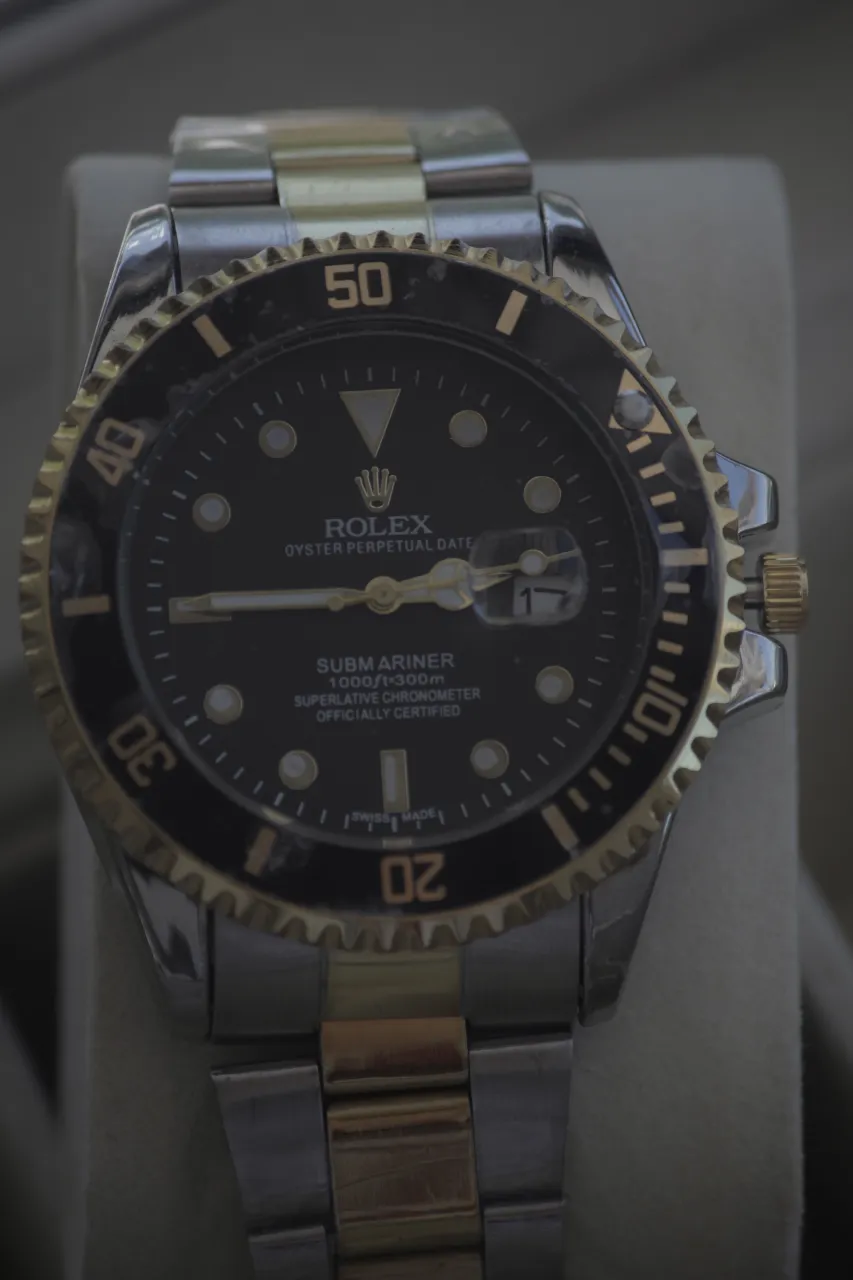 Reloj A ≠ - Vista 4