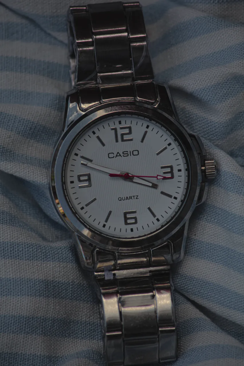 Reloj A ≠ - Vista 7