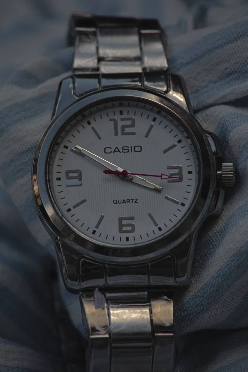 Reloj A ≠ - Vista 6