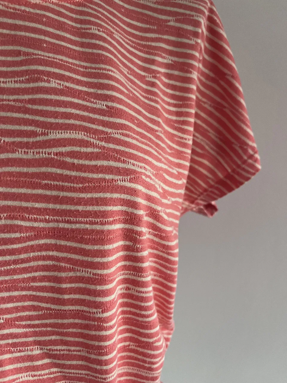 Remera Basement - imagen 4