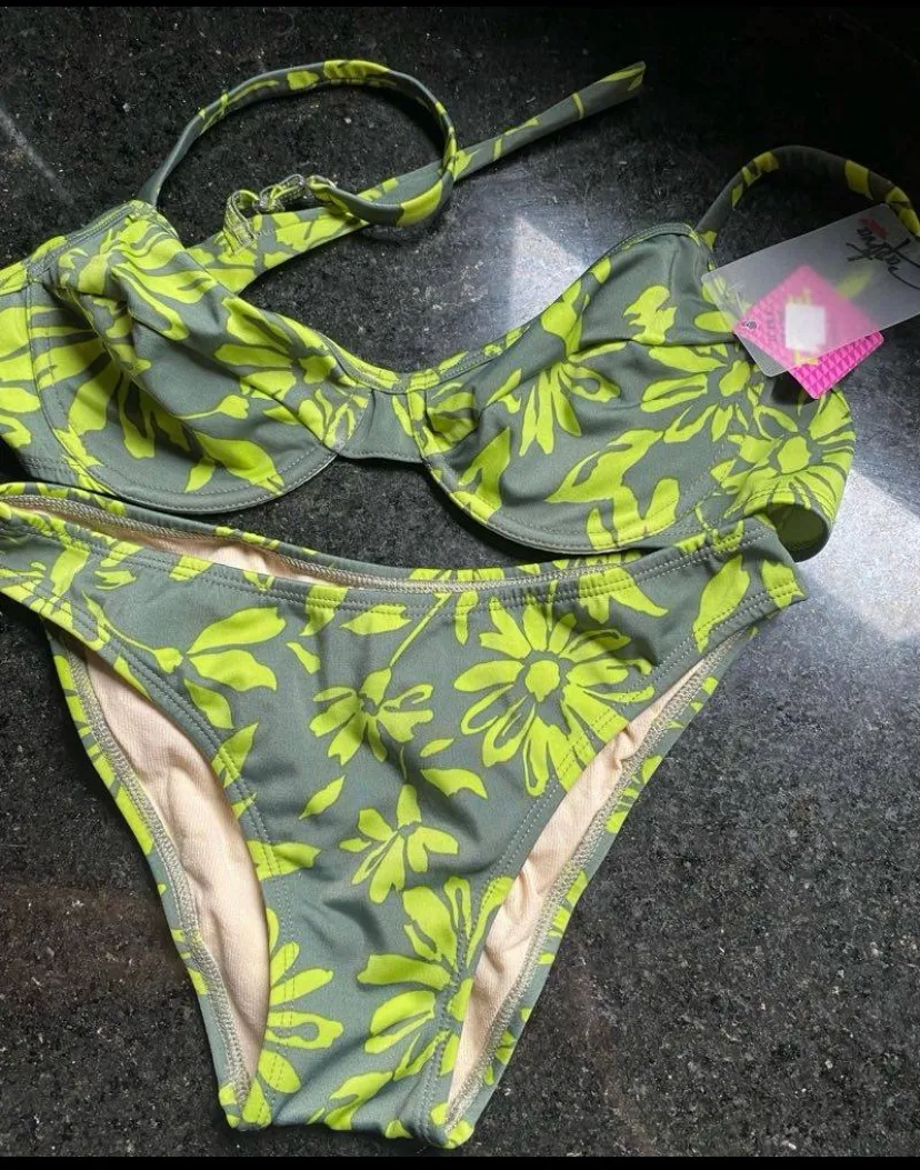 Bikini Cautiva - imagen 1
