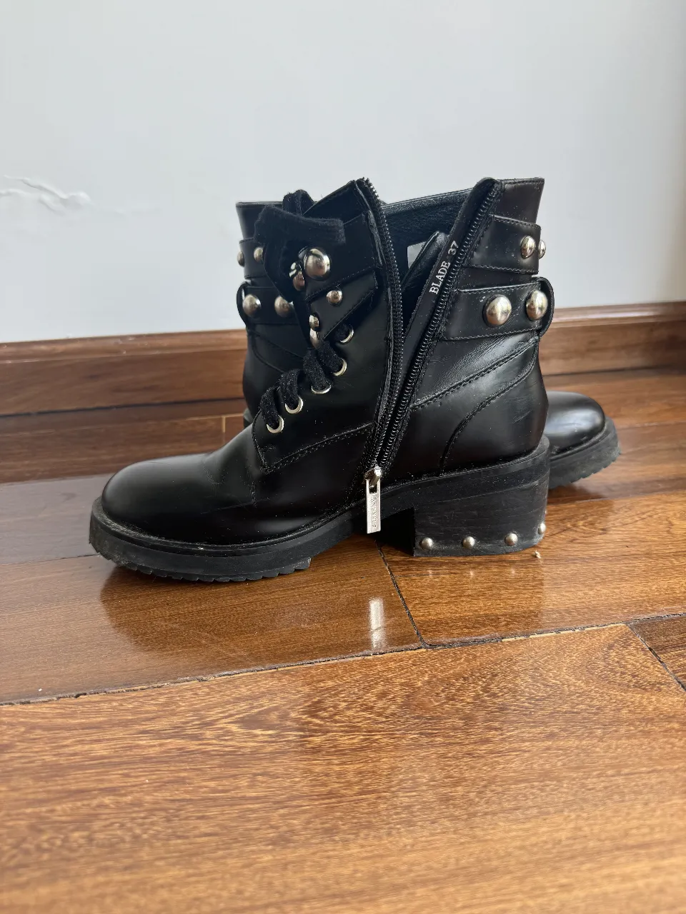 Borcegos Sarkany - Vista 3