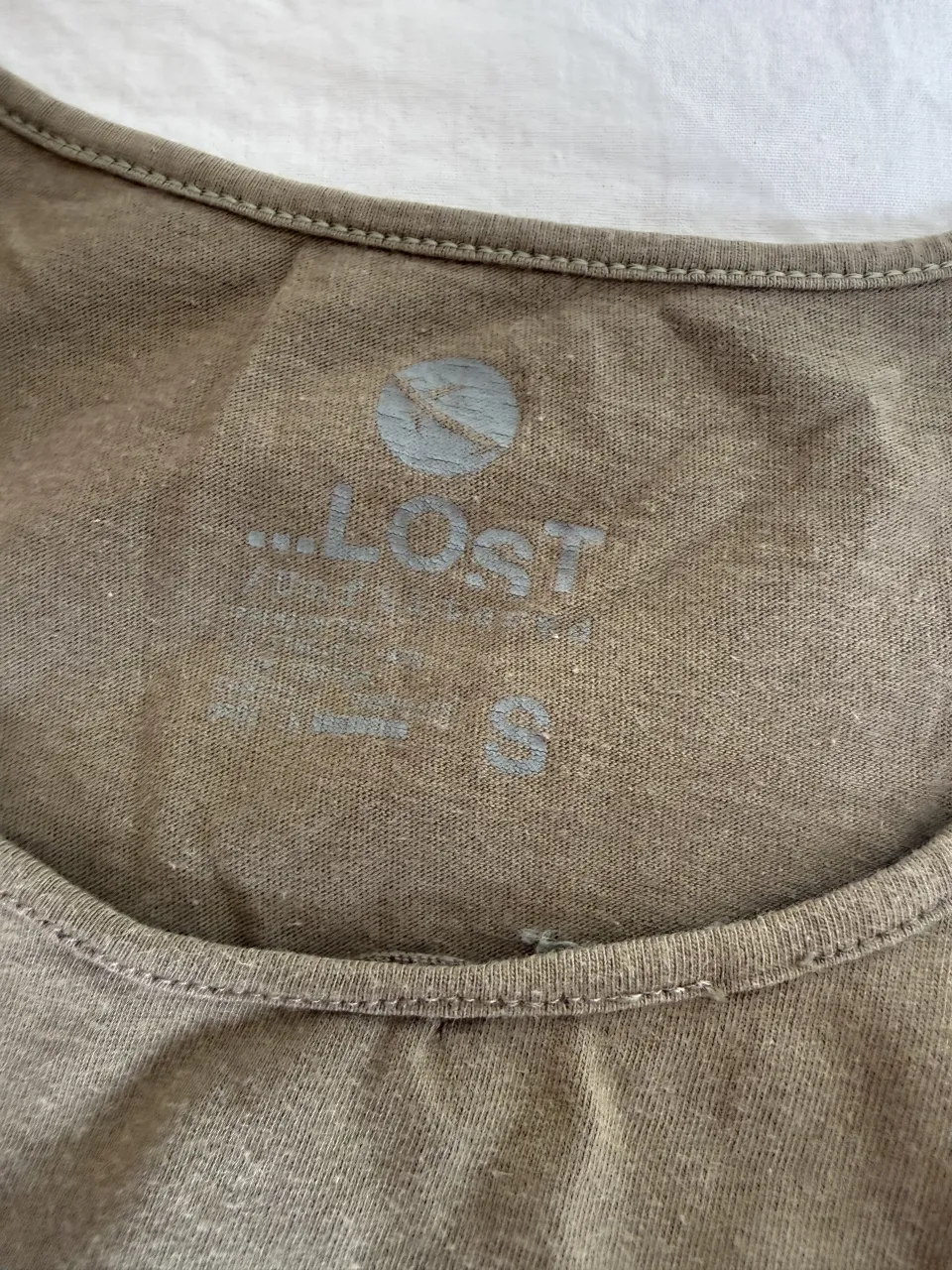 Musculosa Lost - imagen 2