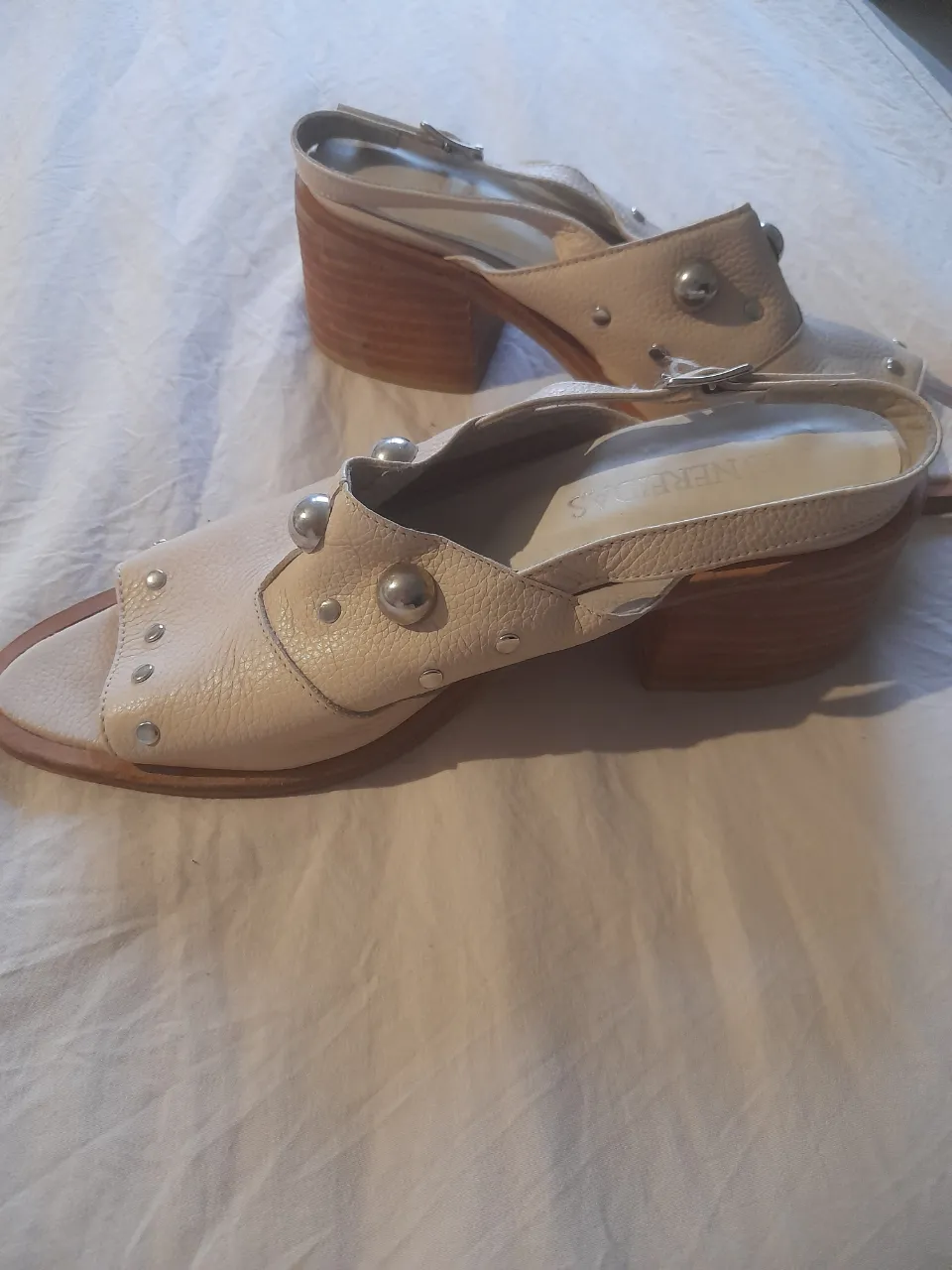 Sandalias A ≠ - imagen 3