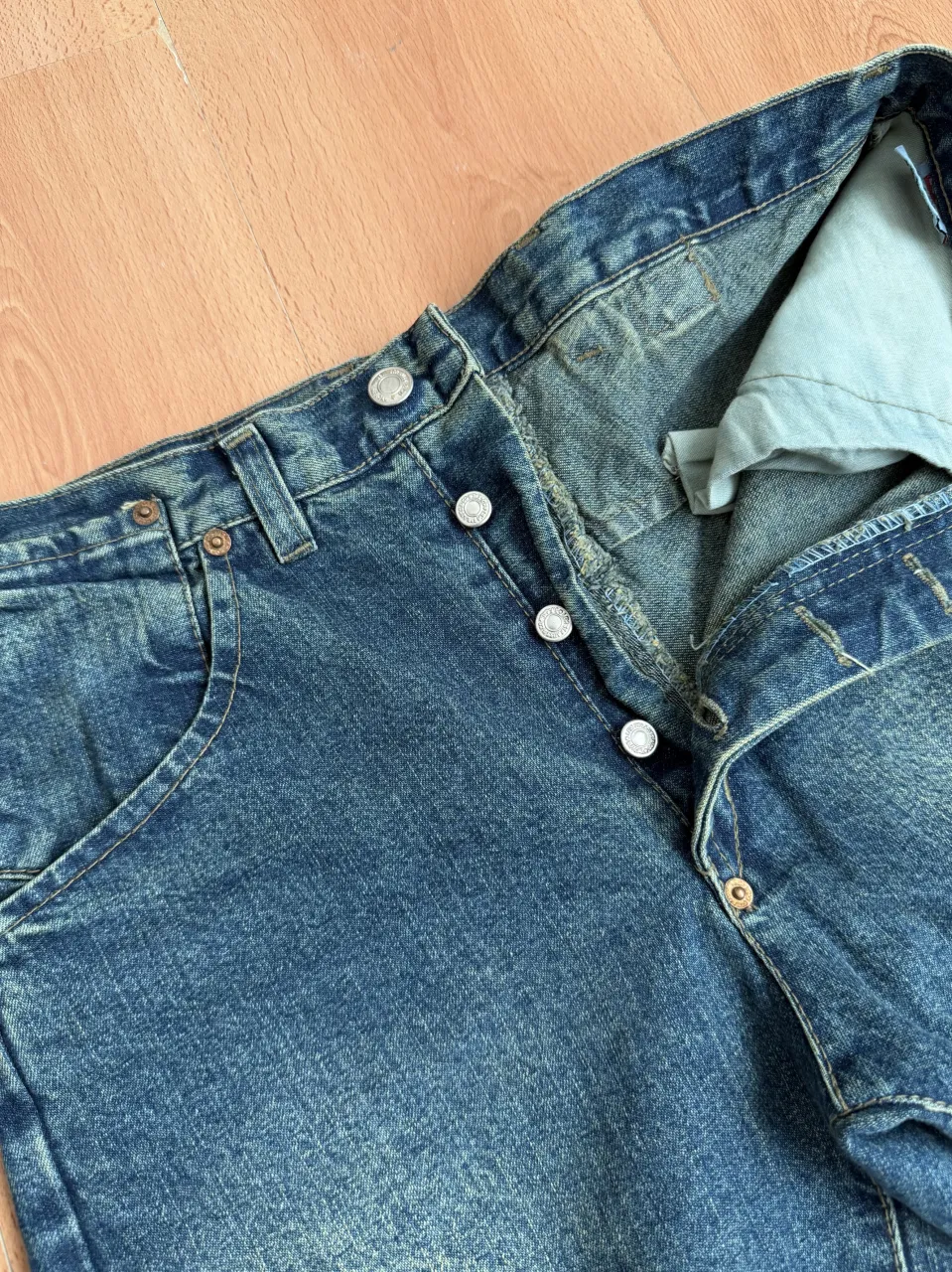 Jean Levi's - imagen 4