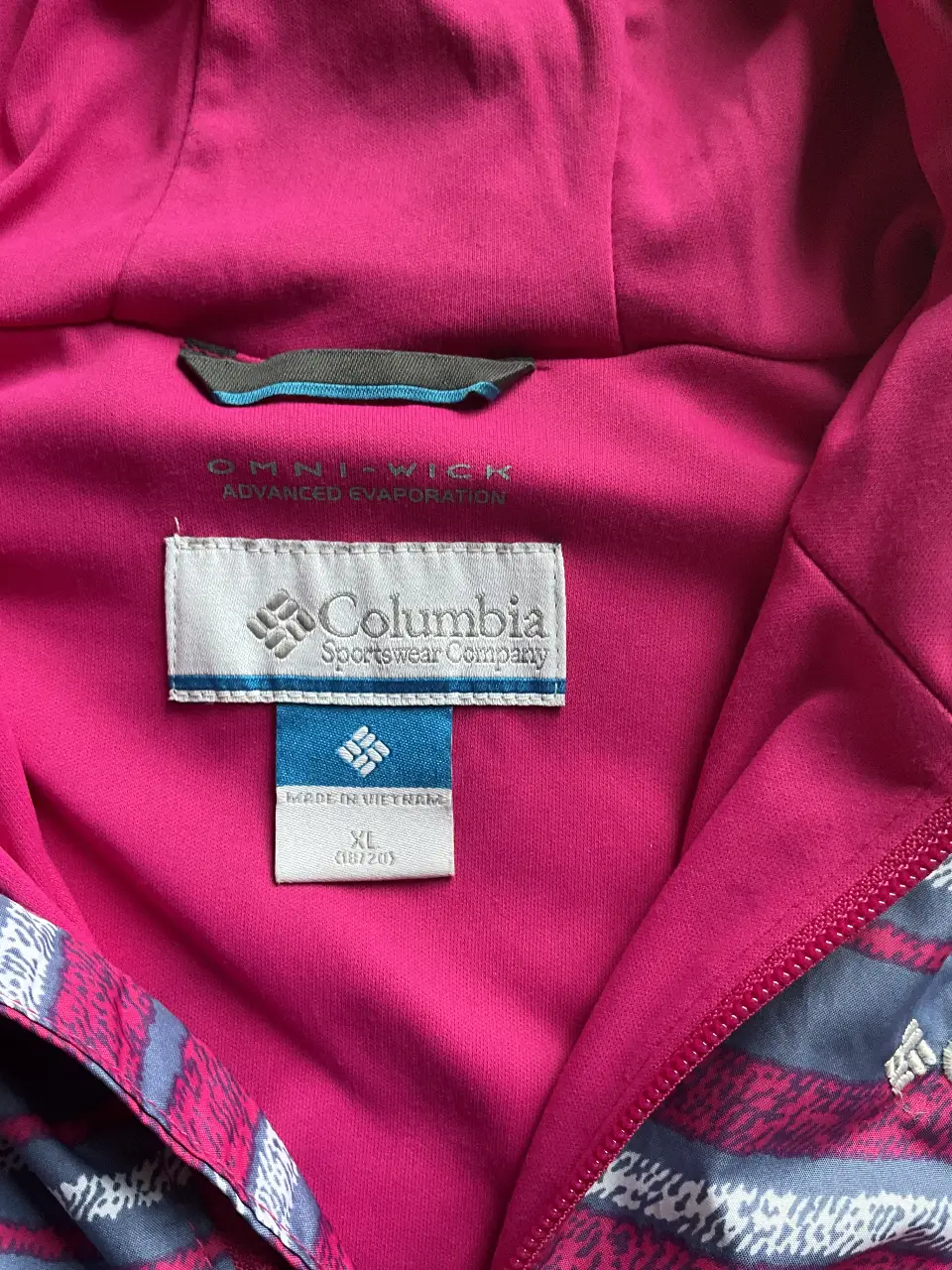 Campera Columbia - Vista 2
