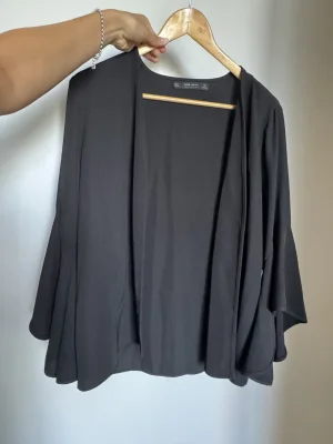 Zara Basic