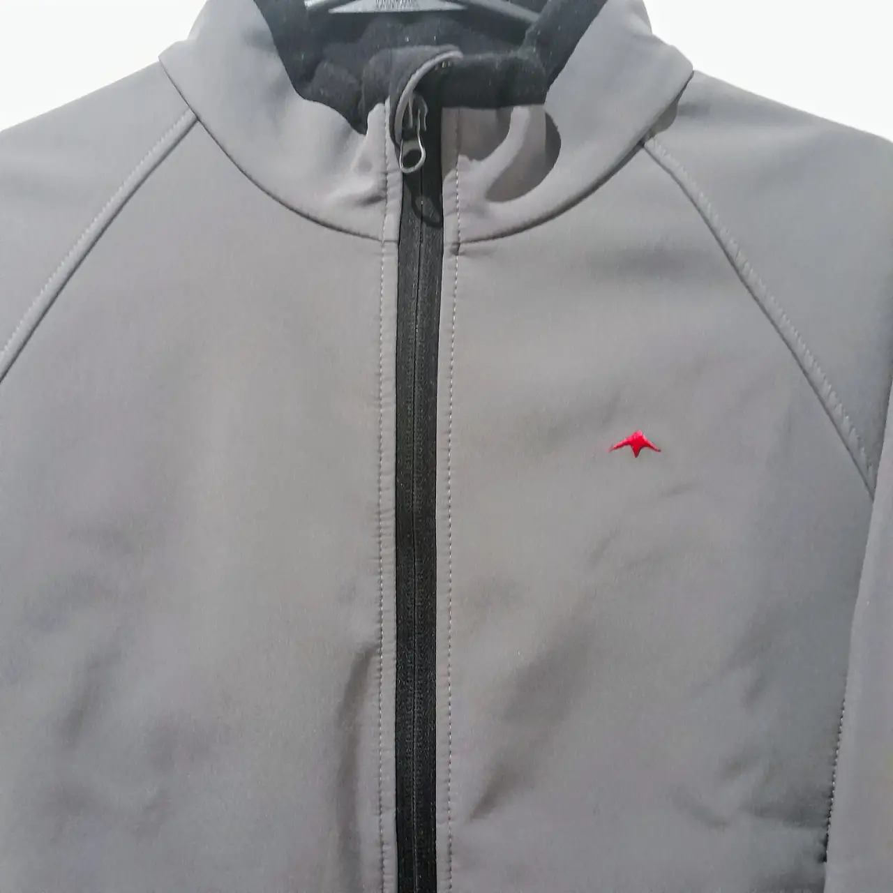 Ropa deportiva Montagne - imagen 2
