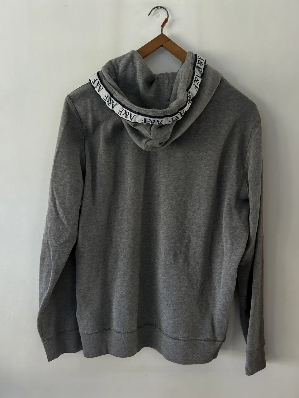 Buzo Abercrombie & Fitch - imagen 2