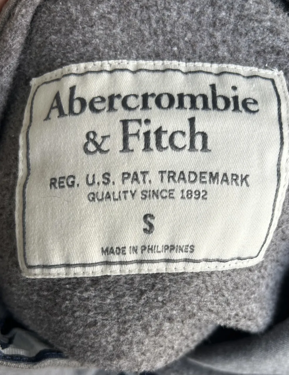 Buzo Abercrombie & Fitch - imagen 3