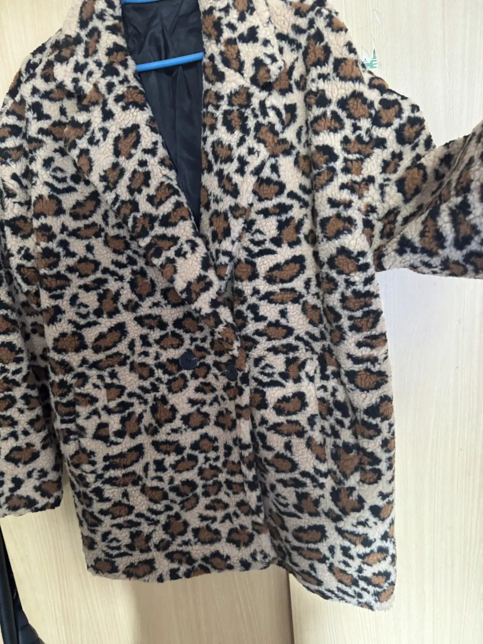 Campera Shein clas - Vista 3