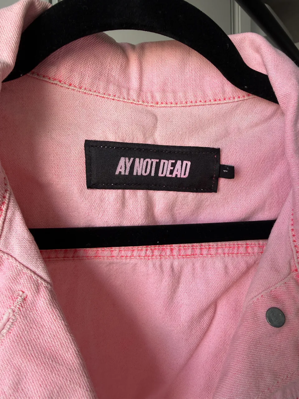 Campera Ay Not Dead - imagen 2