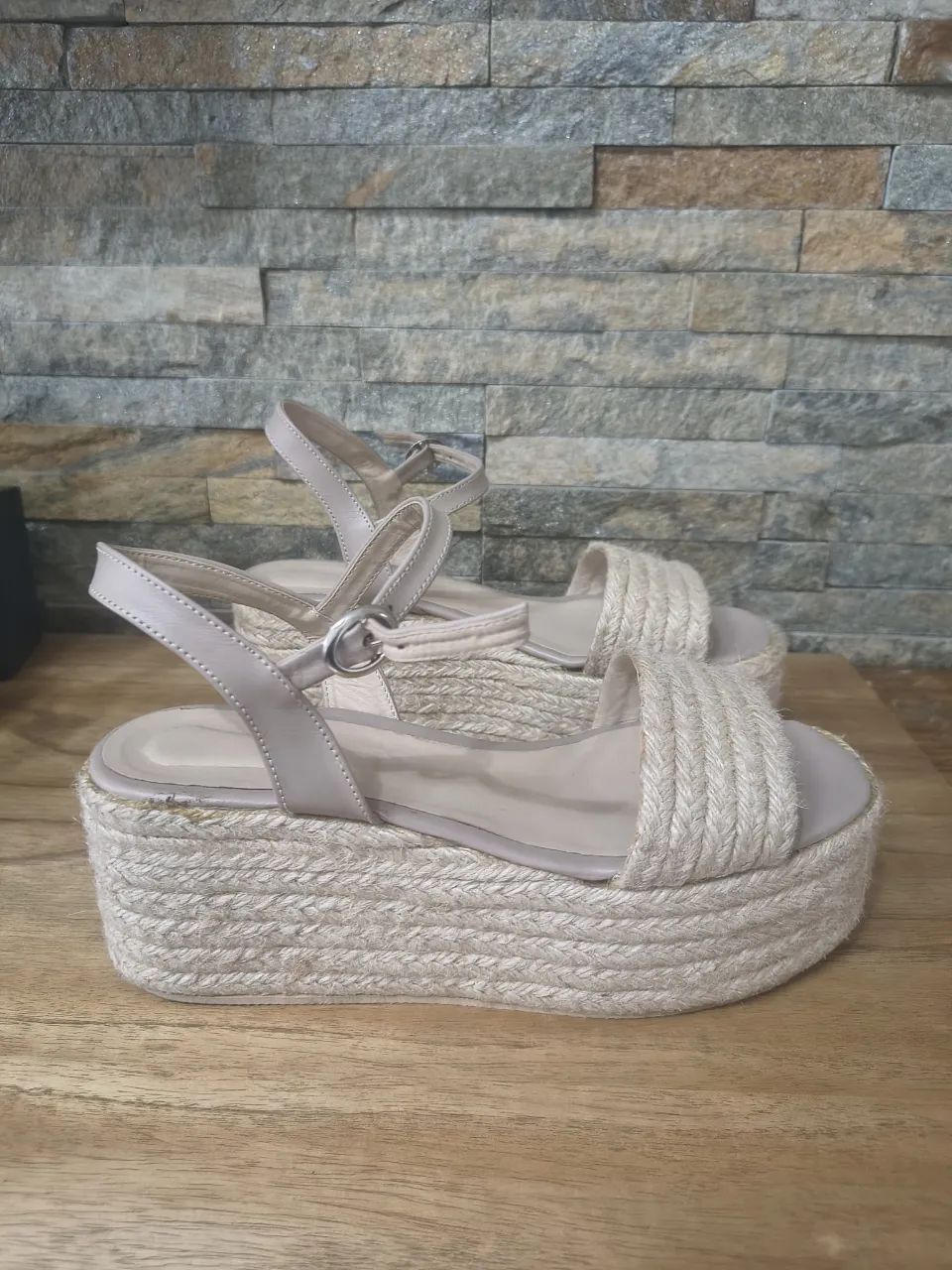 Sandalias A ≠ - imagen 3