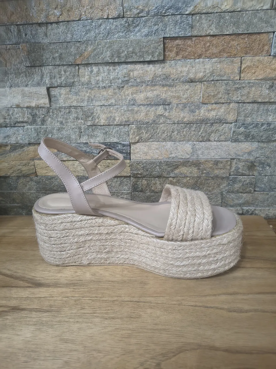 Sandalias A ≠ - imagen 4