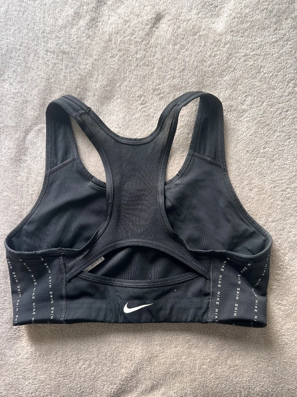 Corpiño deportivo Nike - imagen 3
