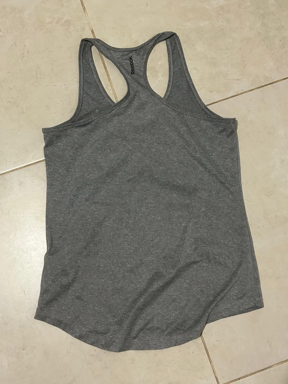 Musculosa Reebok - Vista 2