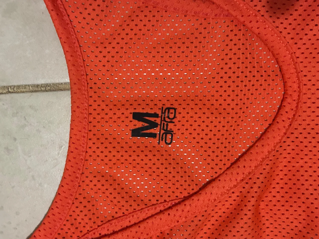 Musculosa Alfa - Vista 3