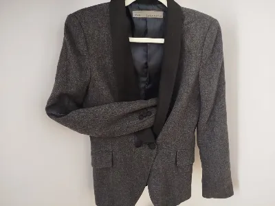 Zara Basic