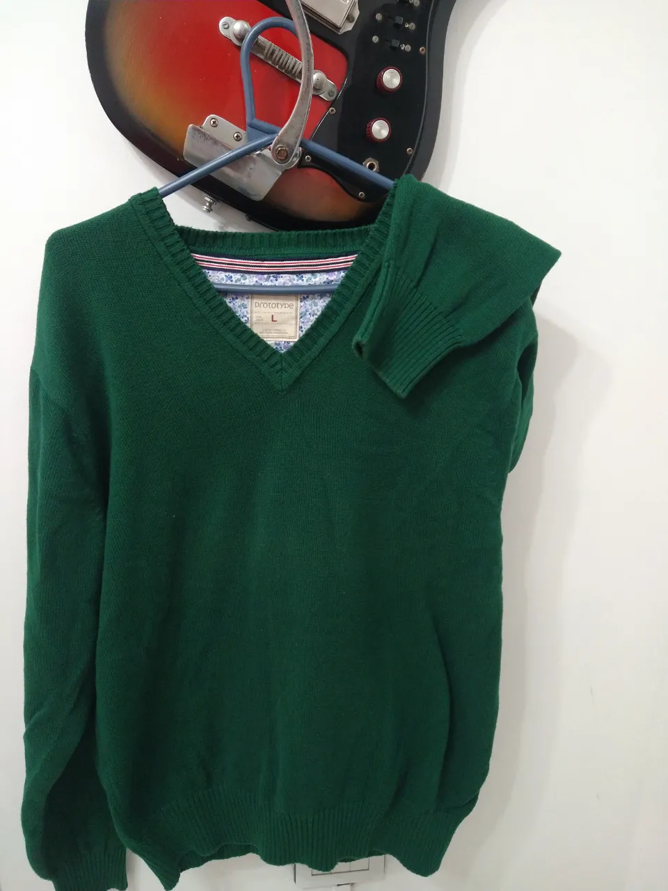 Sweater Prototype - imagen 2