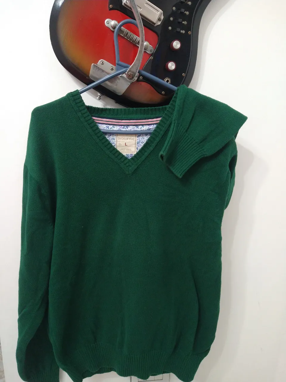 Sweater Prototype - imagen 1