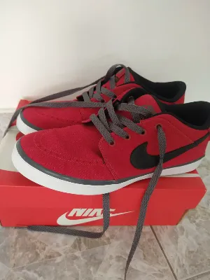 Nike