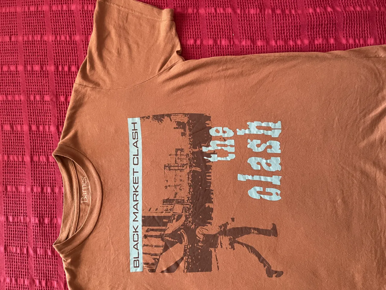 Remera Barnes - imagen 2