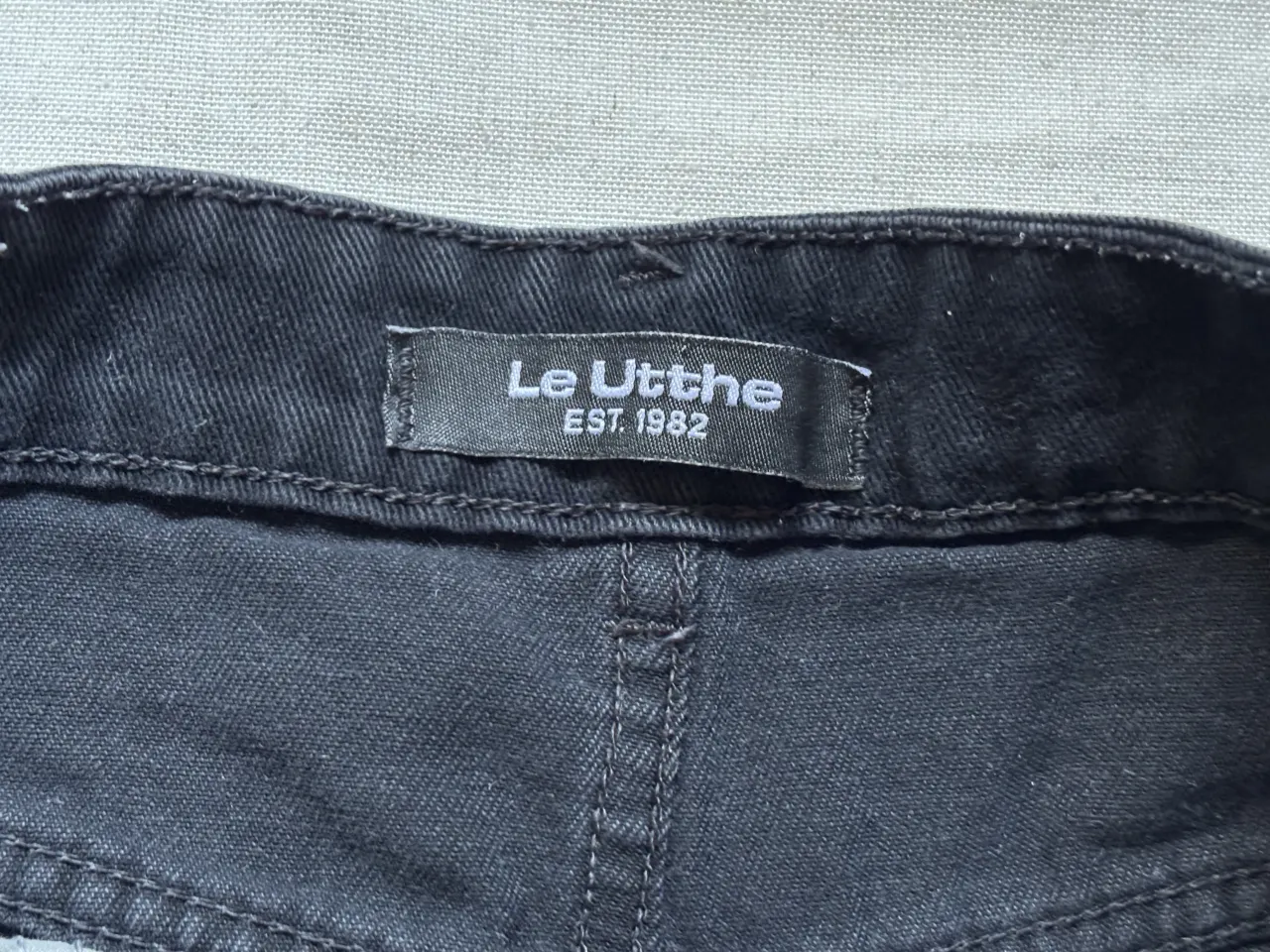 Short Le Utthe - Vista 3