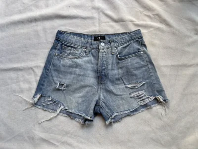 7 For All Mankind