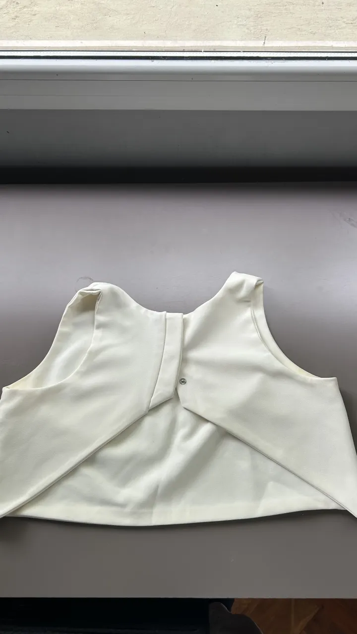 Top Sofia Sarkany - Vista 2