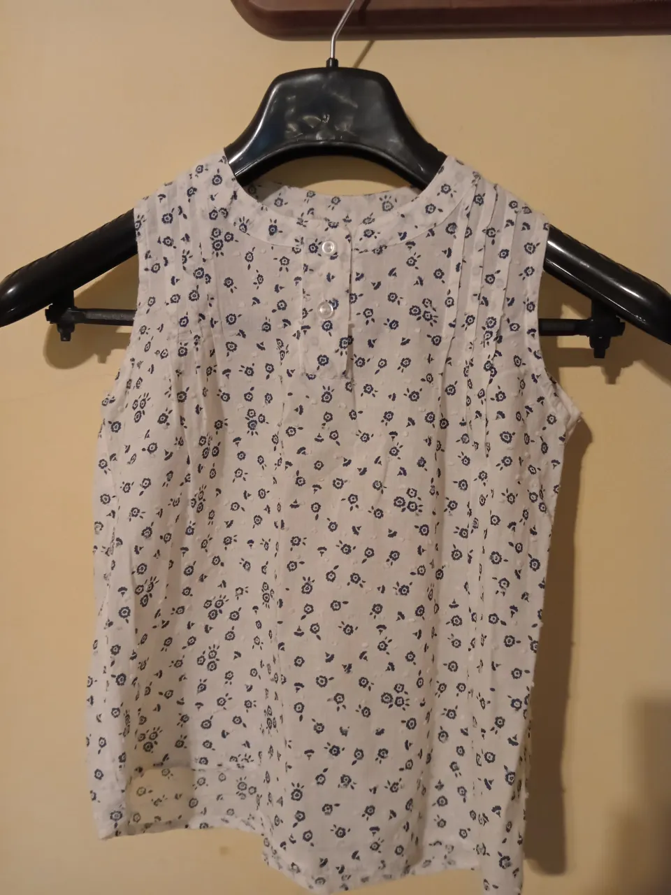Camisa sin mangas Sin marca. - imagen 1