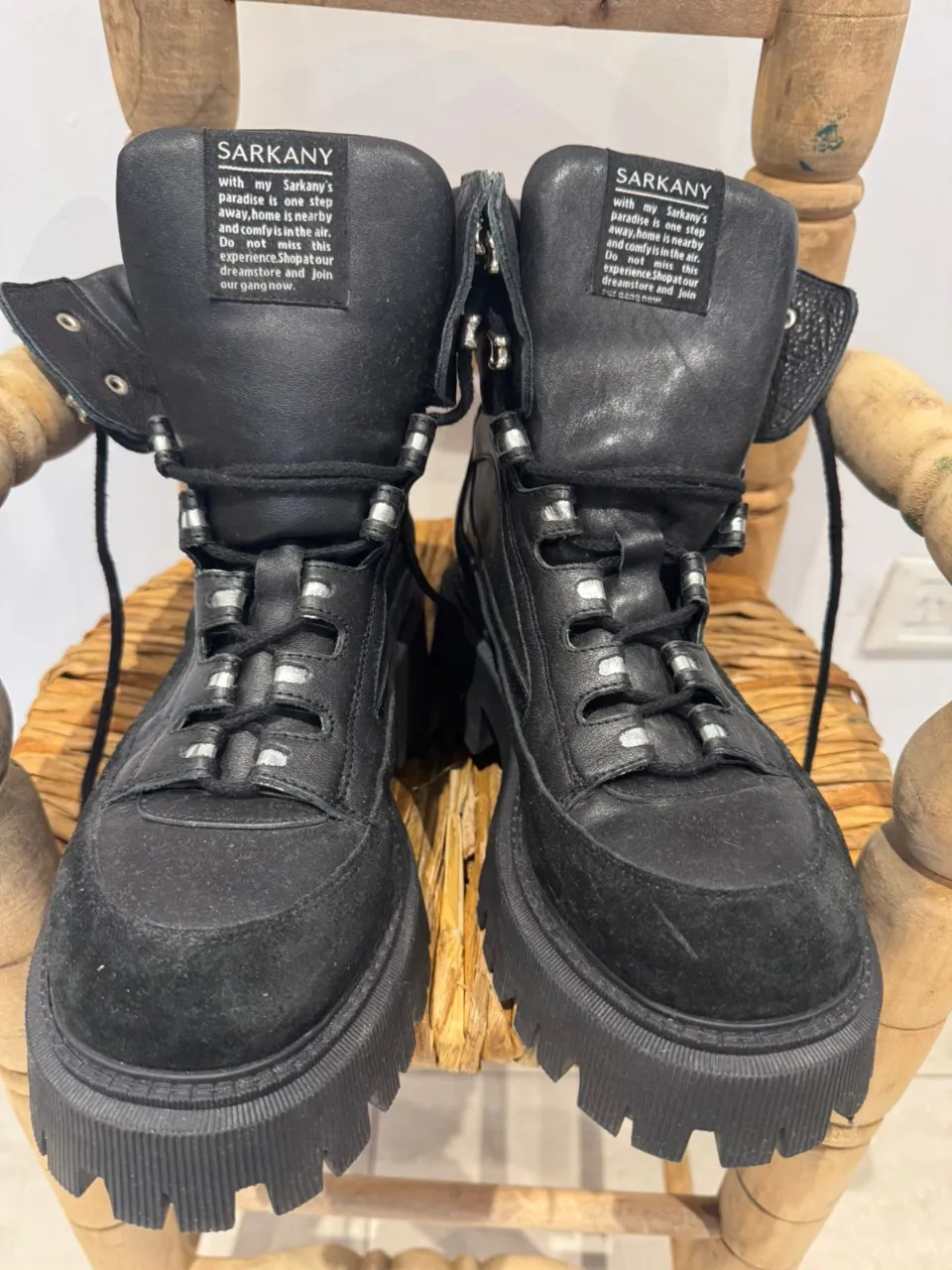 Borcegos Sarkany - imagen 2