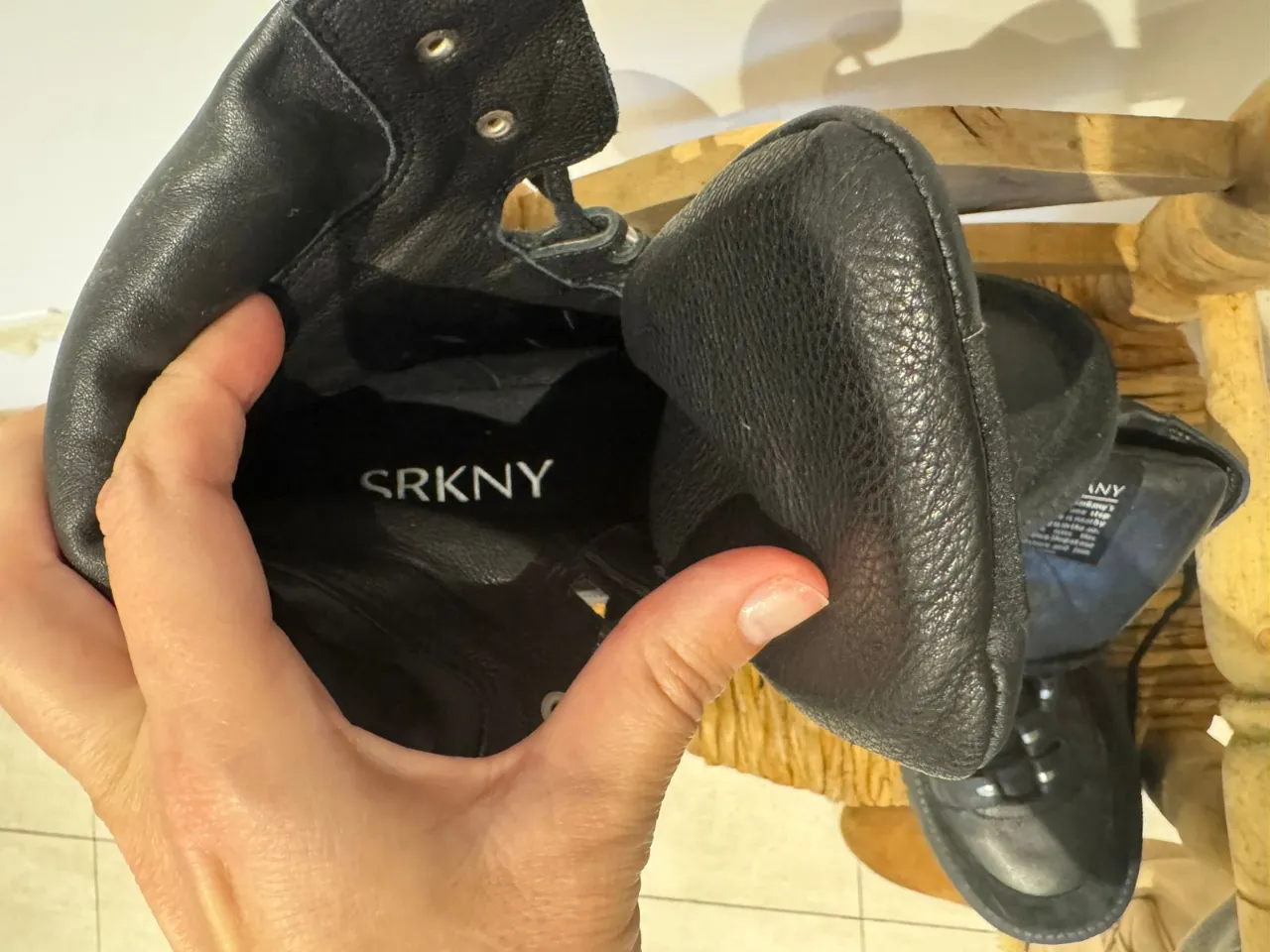 Borcegos Sarkany - imagen 3