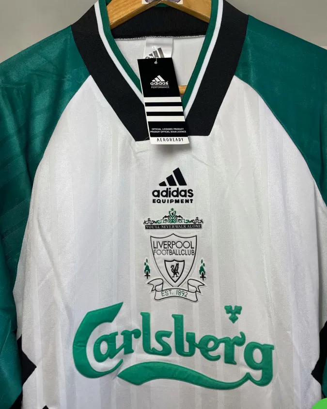 Camiseta adidas miniatura 2